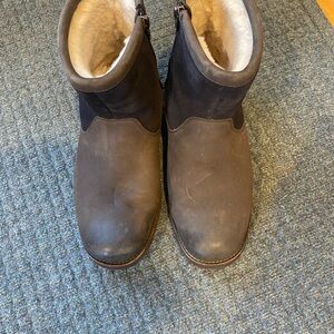 UGG Men's Dark Brown Suede Hendren TL Boot